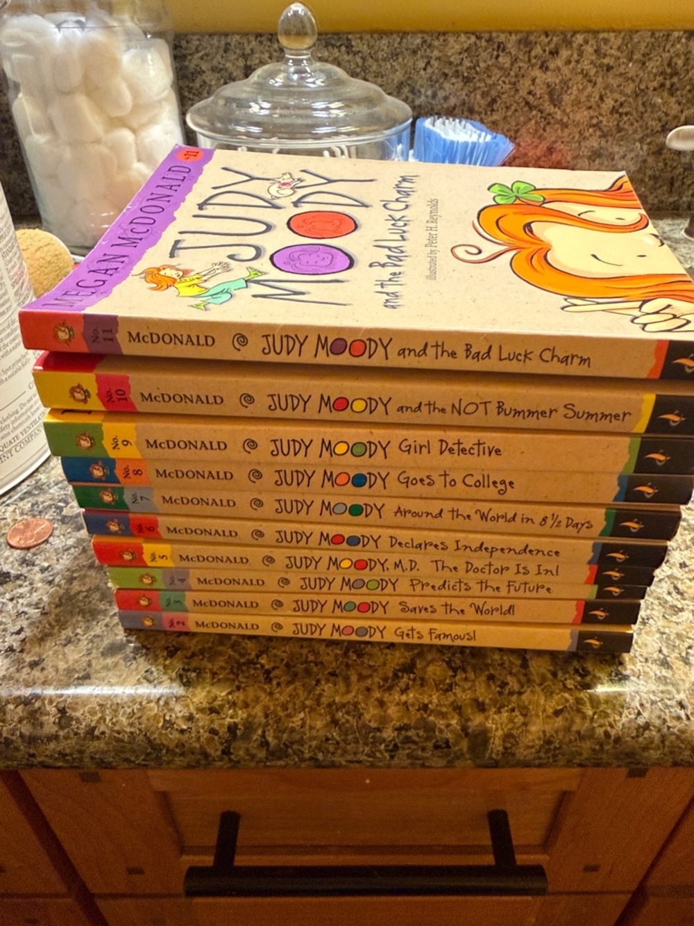 Judy Moody Chapter Book Set - Colorful Spines
